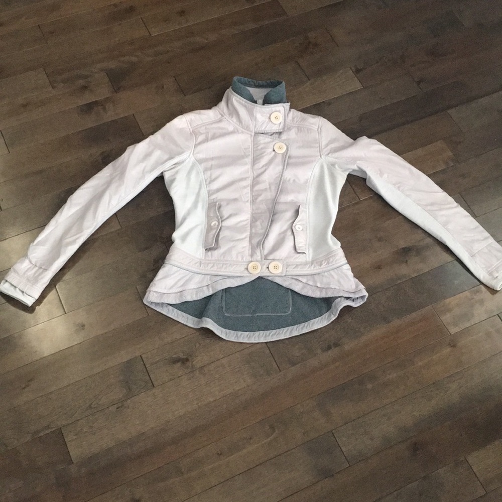 COPY - Lululemon pedal power jacket - size 8